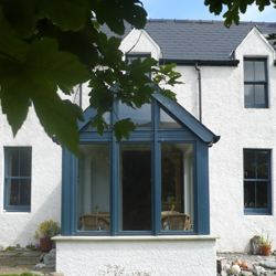 The garden room where breakfast is served